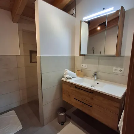 Gluecksschmiede Im Zillertal アパート シュトゥンム